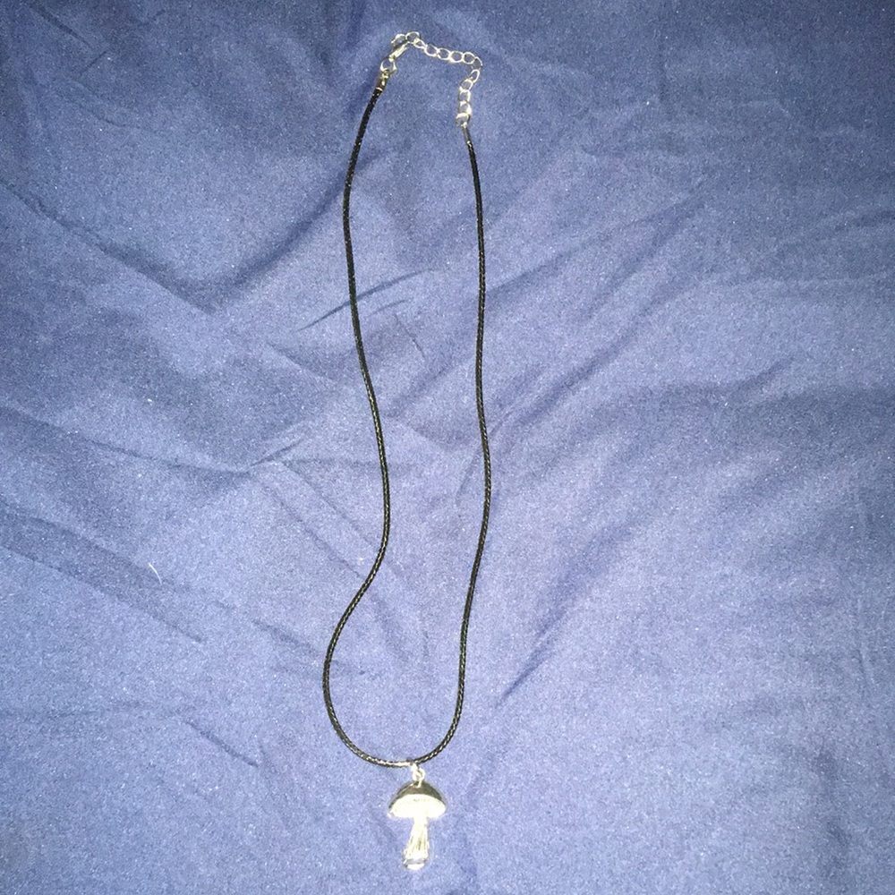 Silver Toned Mushroom Pendant Necklace Artisan New - Picture 2 of 5